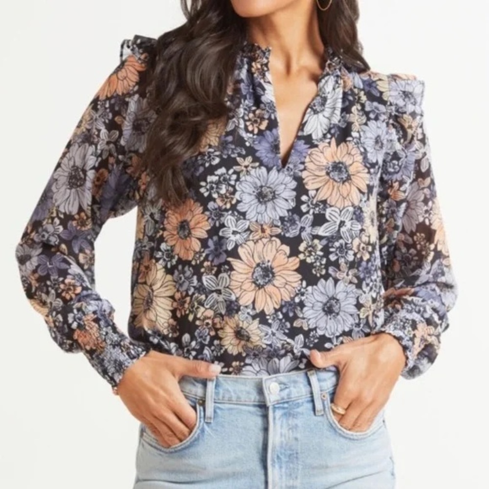 BB Dakota Floral Long Sleeve Blouse - Black, Blue, White and Peach Size Small